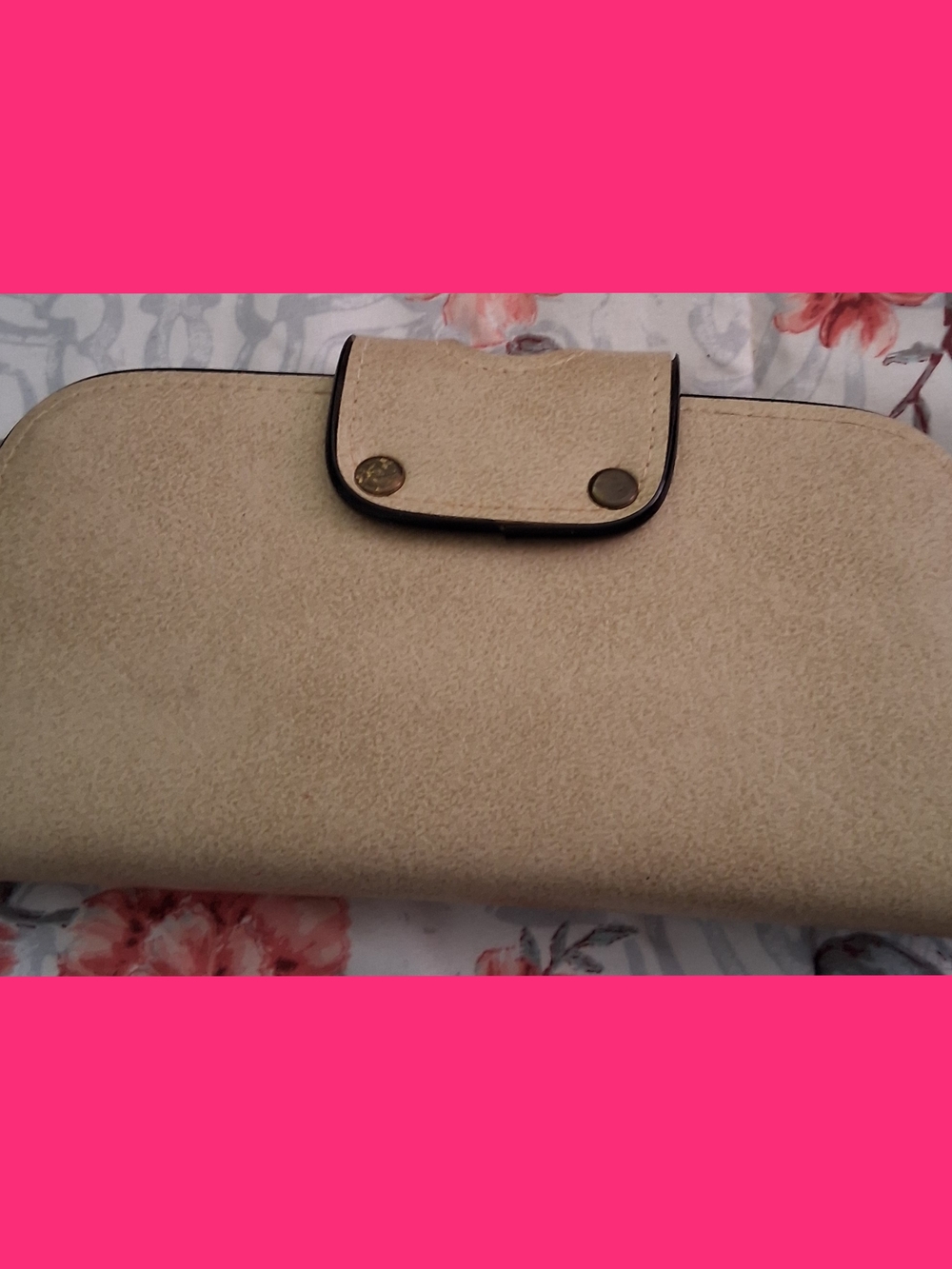 Wallet - Picture 2 of 5